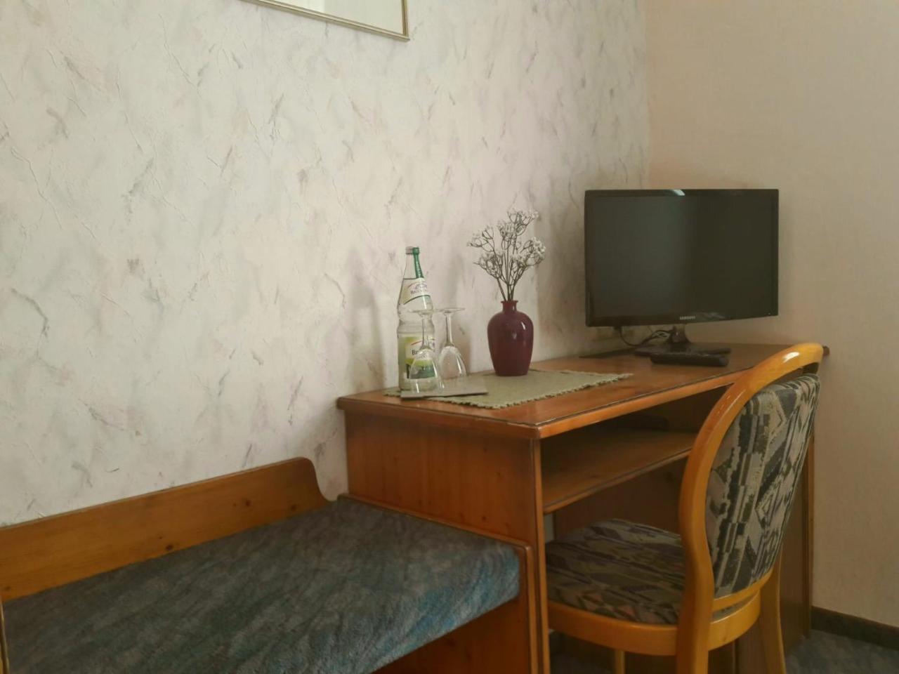 Hotel Zur Krone Bad Brückenau エクステリア 写真