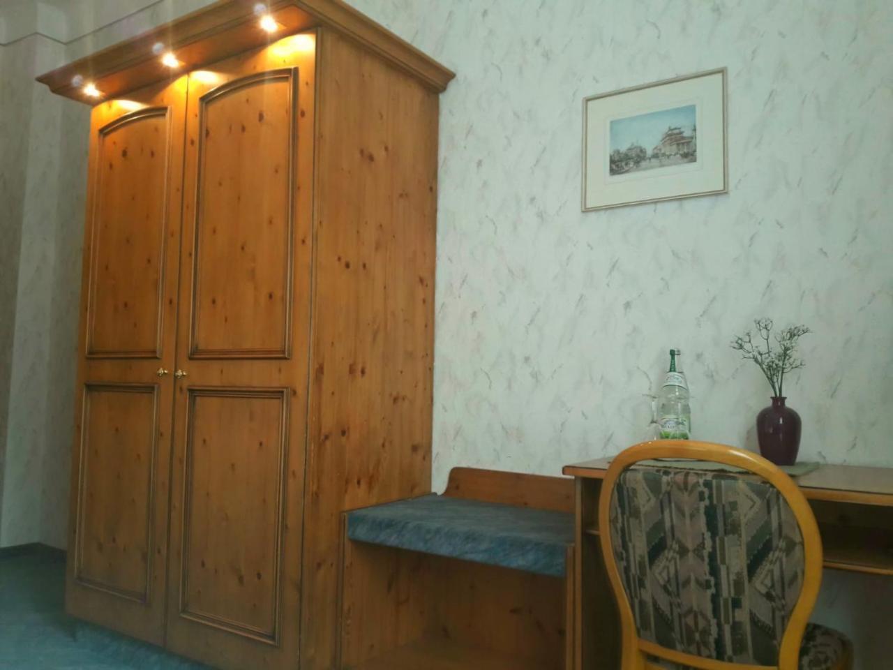 Hotel Zur Krone Bad Brückenau エクステリア 写真