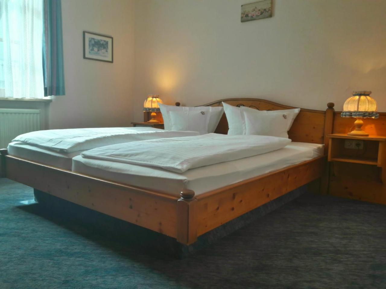 Hotel Zur Krone Bad Brückenau エクステリア 写真